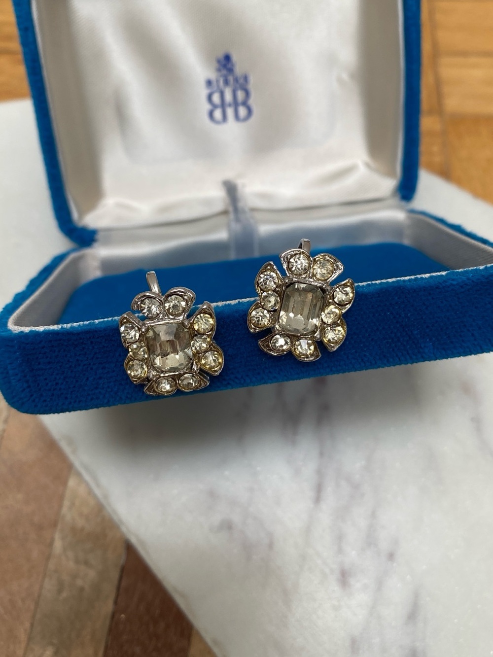 Vintage - 1960's Silver Clear Crystal Rhinestone Earrings
